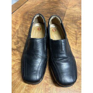 Clark's Unstructured Women’s 7 M Black Leather Double Gored Slip On Loafers